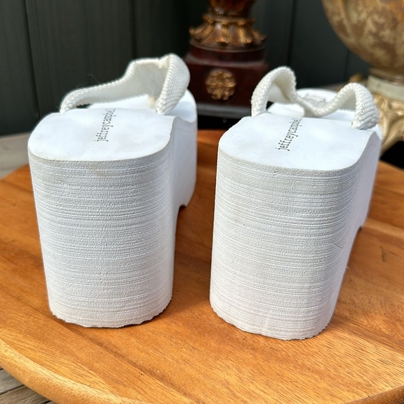 Jeffrey Campbell Wavin Platform Thong Foam White Platform Sandal Size 10 - Picture 10 of 14